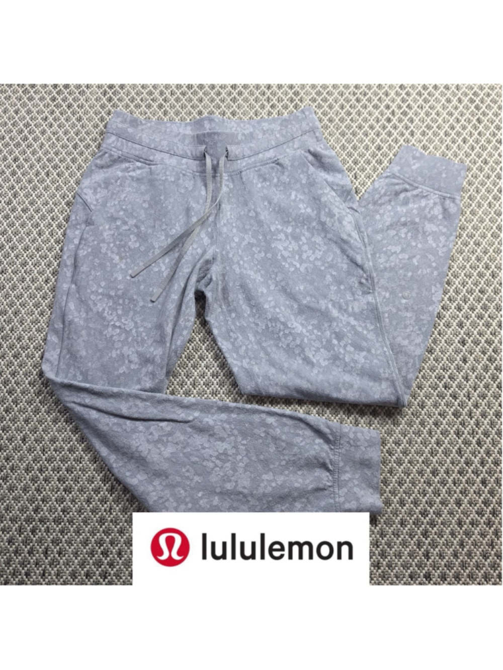 Lululemon Womens Size 6 Gray Printed Jogger Pants Drawstring Stretch Athletic